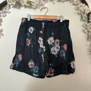 Abercrombie & Fitch Black and Pink Athletic Shorts